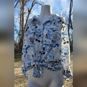 Karl Lagerfeld Women's Button-Down Shirt Paris Printed Collared Size Large